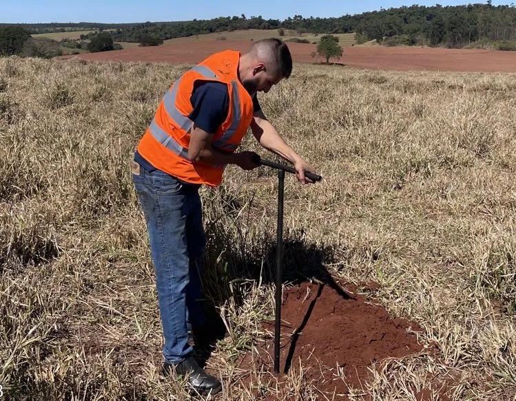 Estudo geológico do terreno em Joinville